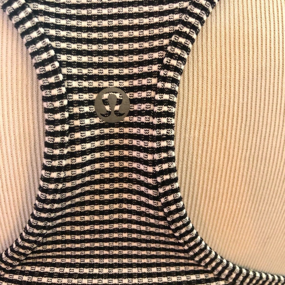 Lululemon Racer Back Basic Tank Gingham Print Siz… - image 4